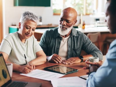 5 Cara Cerdas Mengurangi Risiko Keuangan Saat Merencanakan Pensiun