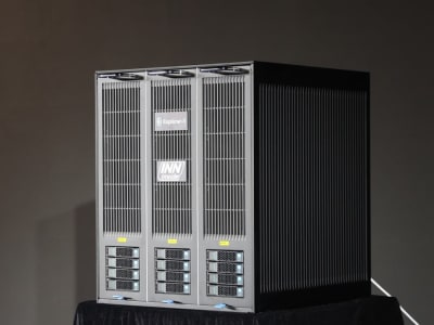 Komputer Cerdas Ukuran Mini Kulkas Hemat Daya, Setara Superkomputer