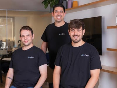 Bagaimana Startup Onfire Memanfaatkan AI dan Data Untuk Meningkatkan Penjualan Software