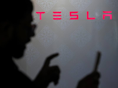 Elon Musk Ancaman Mundur dari Tesla Jika Paket Upah USRp 16.45 quadriliun ($1 Triliun)  Ditolak