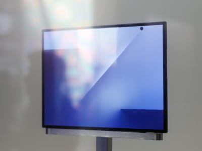 Samsung Tampilkan Ponsel Lipat Tiga Pertama di APEC 2024, Siap Rilis Tahun Ini