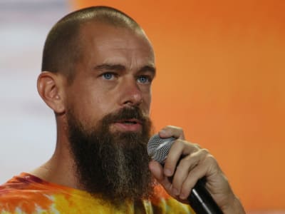 Cathie Wood Investasi Besar di Kripto dan Block, Siap Sambut Volatilitas Pasar