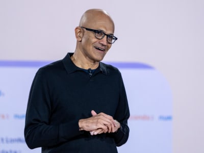 Satya Nadella: CEOs Harus 'Unlearning' Untuk Menang di Era AI
