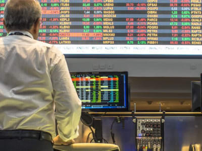 Apakah Saham FactSet Undervalued? Analisis Peluang dan Risiko Investasi