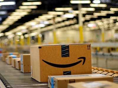 Kebijakan Pengiriman dan Pengembalian Produk Retail Terbesar Saat Liburan 2025