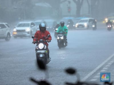 Indonesia Masuki Puncak Musim Hujan Panjang Hingga Februari 2026