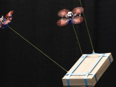 Algoritma Baru TU Delft Bantu Drone Angkut Barang Berat dengan Presisi Tinggi