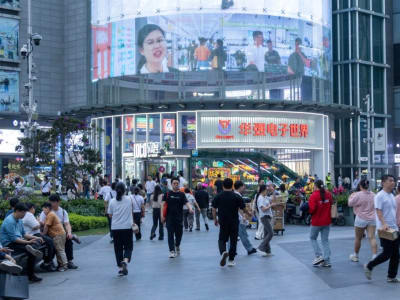 Lonjakan Harga Memori di Huaqiangbei Karena Permintaan AI Menyulitkan Konsumen