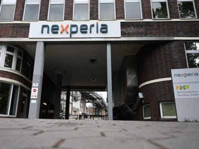 China dan Belanda Akan Bahas Krisis Pengiriman Chip Nexperia untuk Stabilkan Pasokan