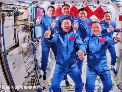 Cina Siapkan Kapal Baru Bawa Pulang Astronot Setelah Kapal Lama Rusak