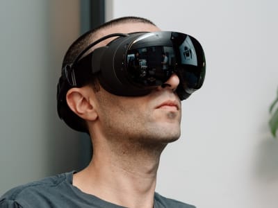 Valve Steam Frame: Headset VR Ringan dengan Streaming Tanpa Kabel dan Performa Canggih