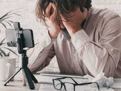 Krisis Kesehatan Mental Kreator: Tantangan Tersembunyi di Balik Kesuksesan Digital