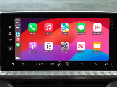 Tesla Mulai Uji Coba Apple CarPlay untuk Tingkatkan Daya Tarik Mobilnya