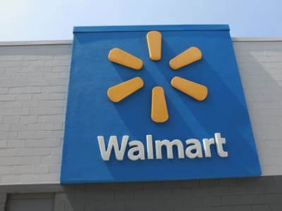 CEO Baru Walmart John Furner Gantikan Doug McMillon, Saham Turun 3%