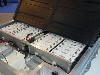 Perlindungan Ganda Elektrolit Gel Baru Tingkatkan Jarak EV Hingga 2,8 Kali