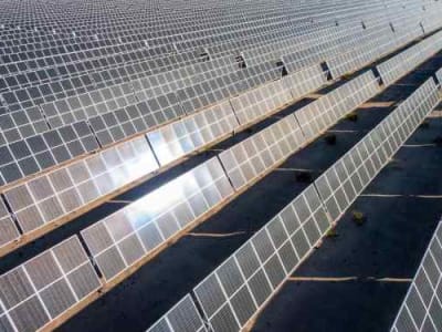 Dampak Ledakan Data Center Terhadap Energi dan Lingkungan Global