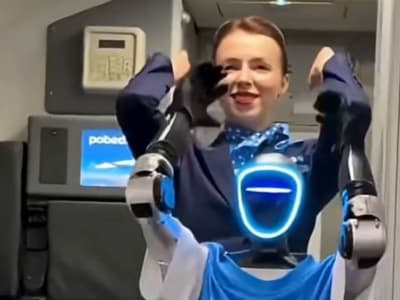 Pobeda Luncurkan Robot Humanoid Pertama Jadi Pramugari di Pesawat