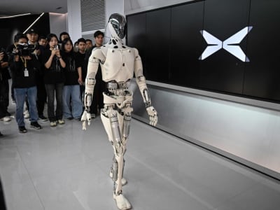 Xpeng Jadi Pemain Utama AI dengan Robot dan Mobil Listrik Inovatif
