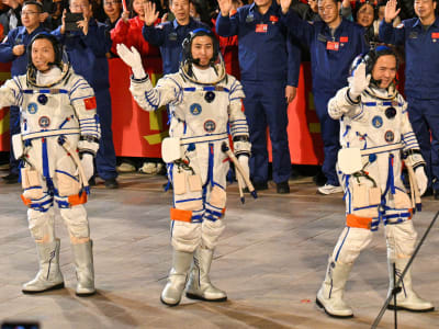 Kru Shenzhou-21 Terdampar di Luar Angkasa, Risiko Protokol Cina Terbuka