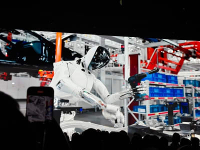 Xpeng dan Chery Kembangkan Robot Humanoid, Disanjung Elon Musk