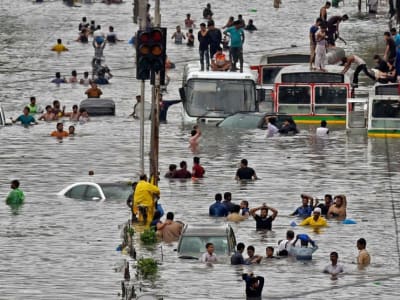 Dampak Banjir Monsoon di Mumbai: Ancaman Nyata bagi Anak dan Perempuan di Kumuh