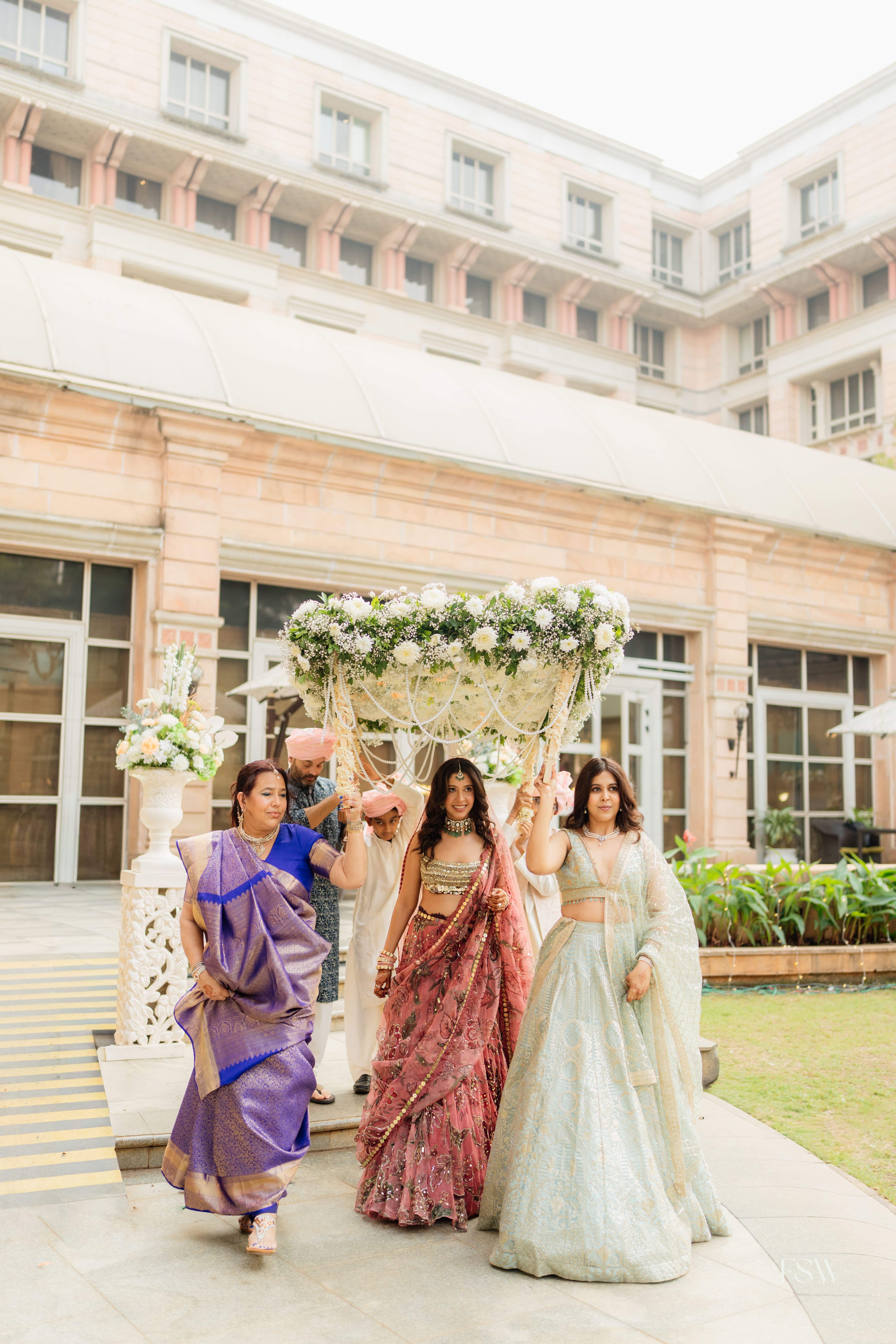 Pre-wedding shoot in Mumbai