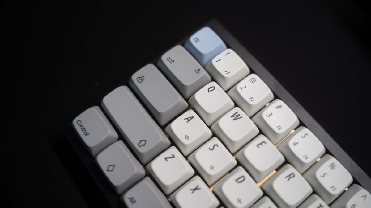 【Tofu 60】シンプルで絞り込まれた60％キーボードを組み立てた