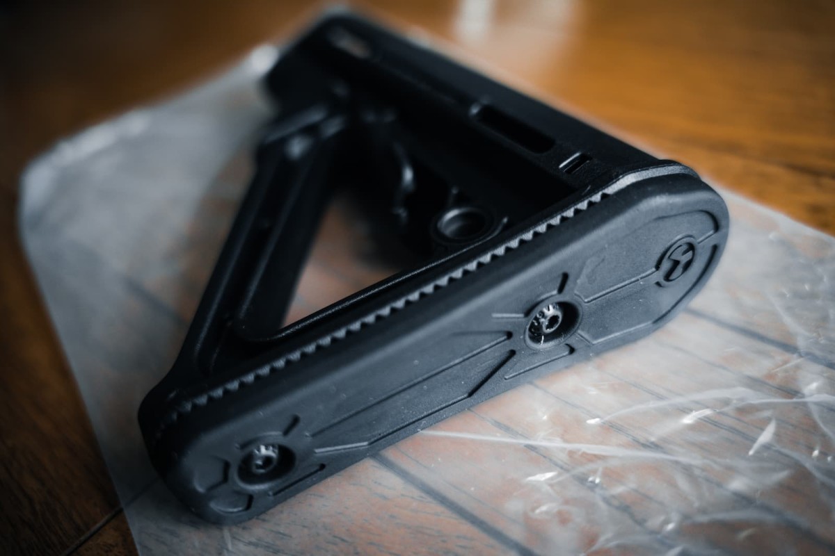 Magpul CTRストックのパッド面