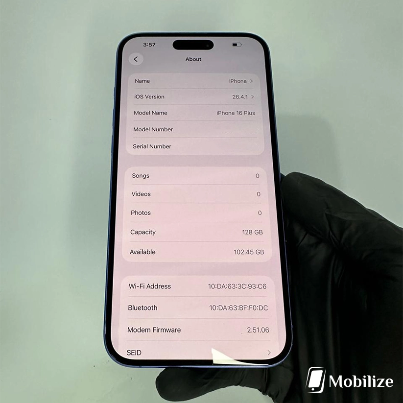 iPhone 16 Pink