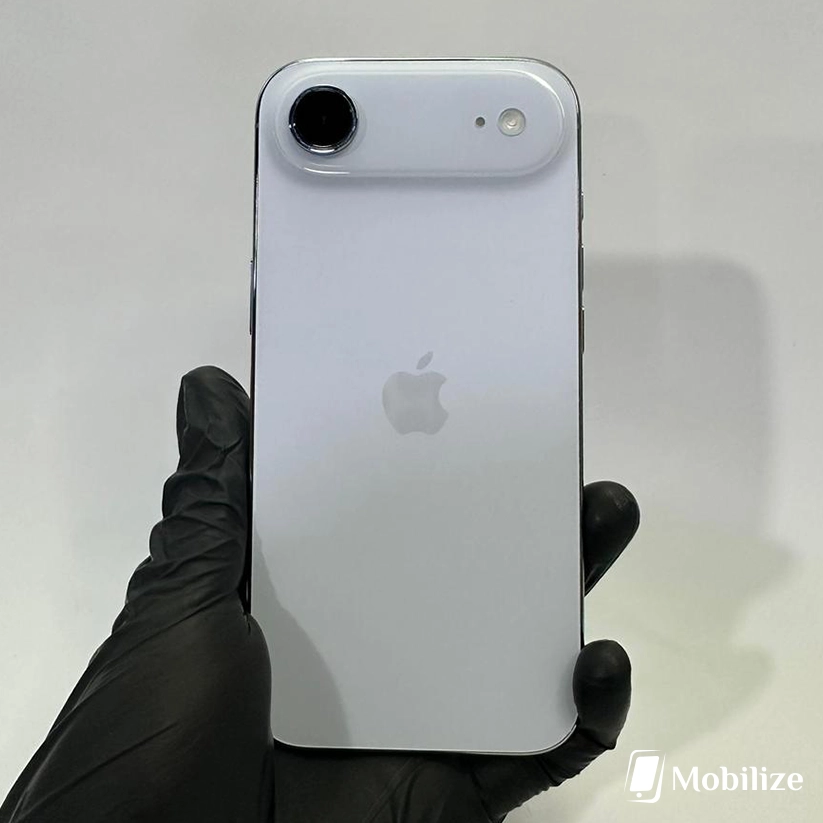 iPhone Air Sky Blue