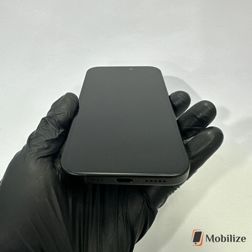 iPhone 16 Black