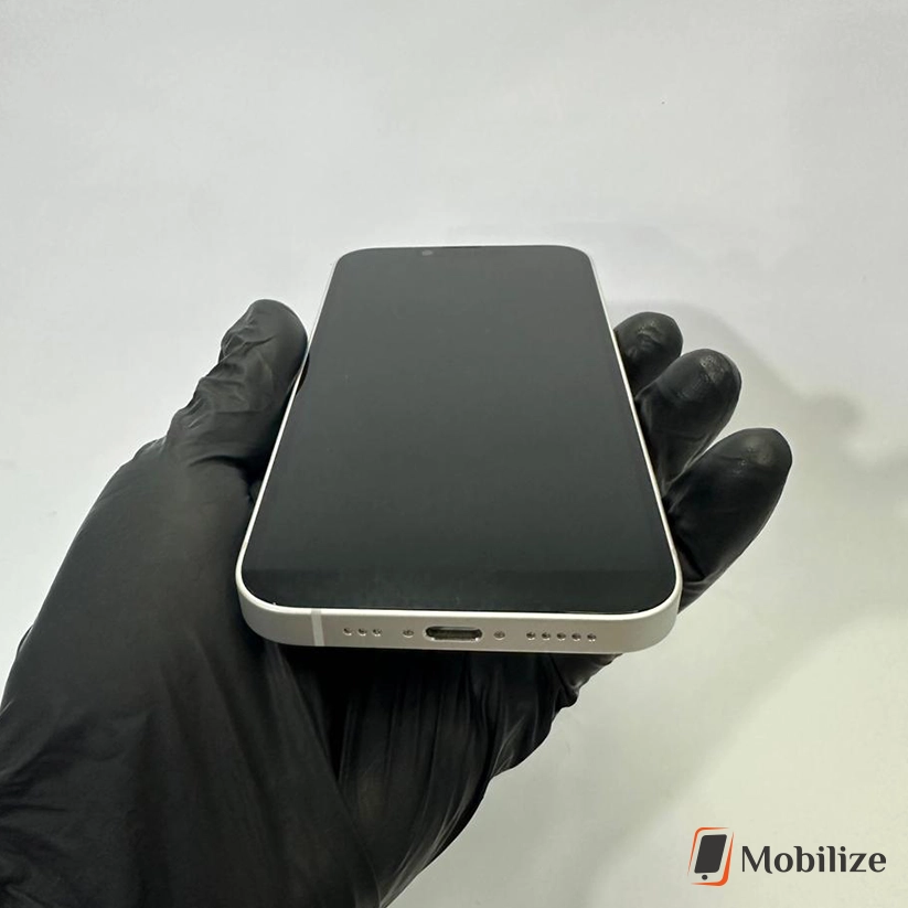 iPhone 16e Black