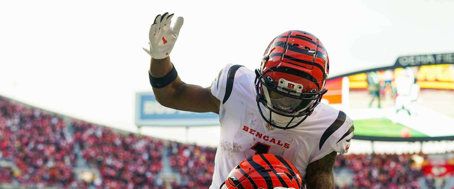 Bengals' Ja'Marr Chase: Keeping him, Tee Higgins together will be hard