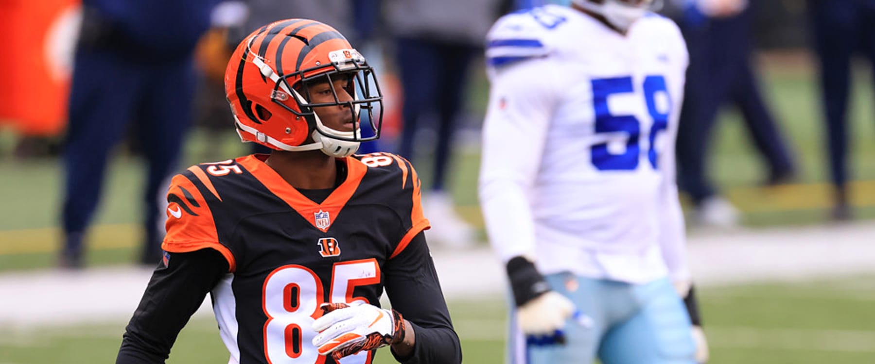 Report: Bengals' Tee Higgins suffers fractured ribs in Sunday's