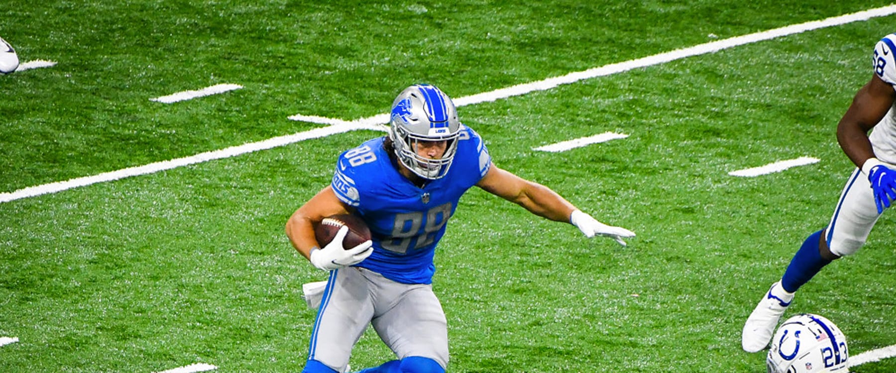 Vikings acquire tight end TJ Hockenson in trade with Lions