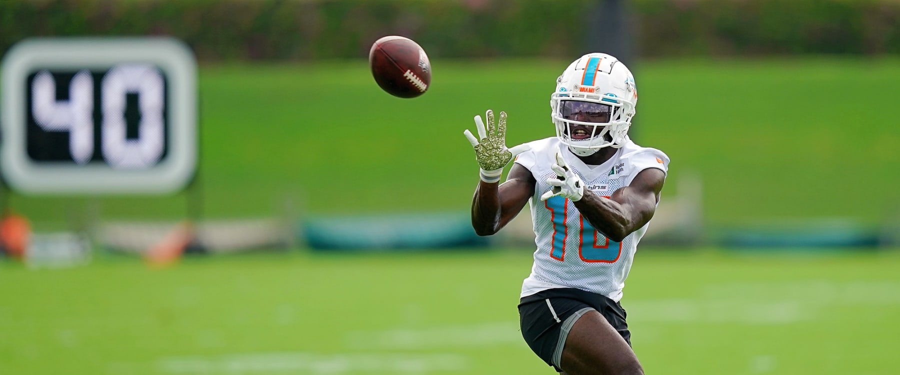 Miami Dolphins Practice Report: For Better or Worse, Miami's O Is the Tyreek  Hill Show