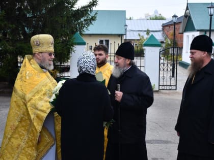 Два Архиерея совершили Божественную Литургию в Казанском соборе