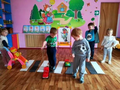 В МБДОУ детский сад «Солнышко» посёлка Газопровод в рамках информационно-профилактических мероприятий, проводимых на территории Липецкой области «Внимание- дети!», прошли мероприят