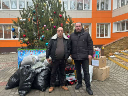 Инструменты и личные вещи отправили бойцам СВО ученики и родители школы 59 Липецка