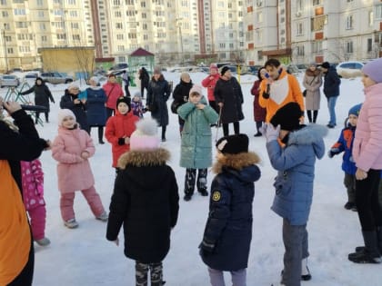 В Липецке продолжаются праздники во дворах