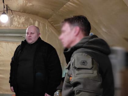 Мэр Ельца отвез лекарства и расходные материалы в госпиталь на границе с ЛНР