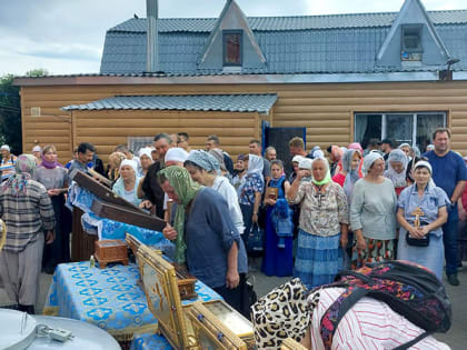 Участники крестного хода «Липецк-Задонск» прибыли в село Крутые Хутора