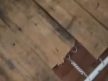 Липецкая вечЁрка: жалобы на больницу, столкновение автомобиля с домом и новый спорткомплекс