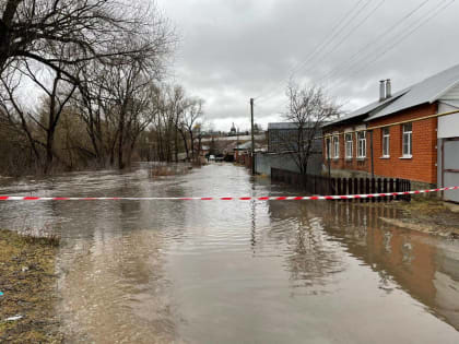 В Липецкой области паводок затопил шесть дорог, еще четыре под угрозой