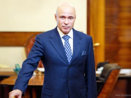 Игорь Артамонов по-прежнему в топ-5 медиарейтинга губернаторов