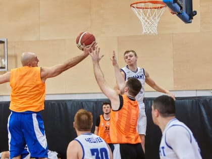 Фавориты усиливаются и побеждают