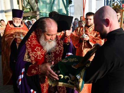 В Елец прибыли мощи блаженной Матроны Московской