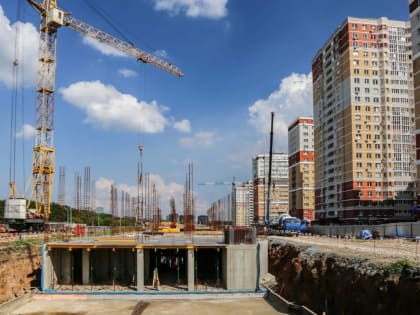 Новая современная поликлиника строится в  Липецке