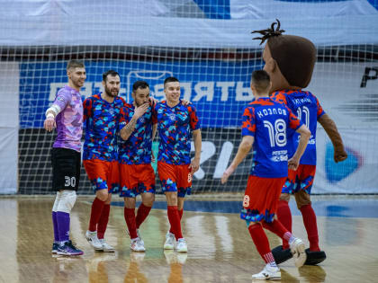 Рекорд «Ухты», прощальный гол Дуду, лидерство КПРФ (видео)