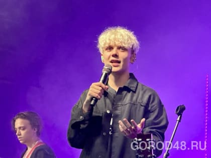 Танцы под дождём с Ваней Дмитриенко